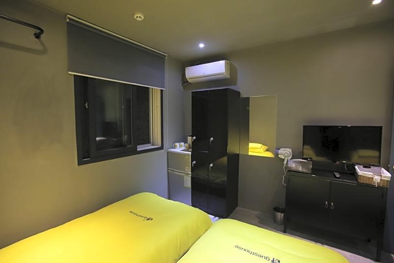 24 Guesthouse Garosugil - Gangnam Seoul Exterior photo